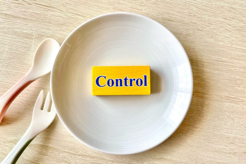 ダイエット中の朝ごはんの摂取カロリーの目安をイメージできる画像