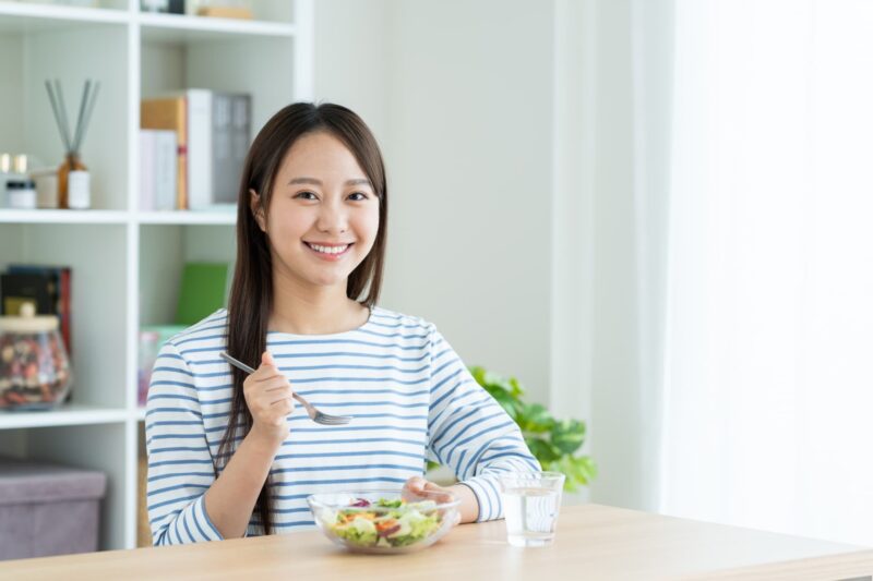 ダイエット中に意識して摂りたい栄養素4選をイメージできる画像