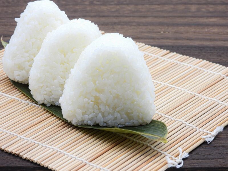 ダイエット中の朝ごはんレシピ【コンビニ食編】をイメージできる画像