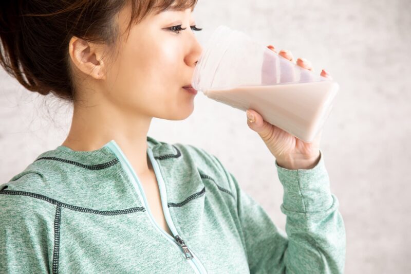 ダイエット中のソイプロテインの摂取タイミングをイメージできる画像