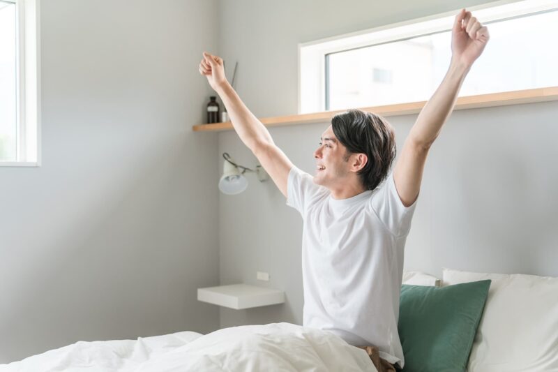 睡眠中の筋肉分解を防ぐには就寝前の栄養補給がカギをイメージできる画像