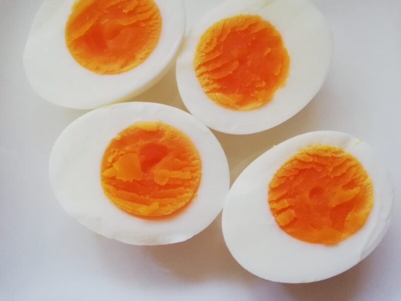 ゆで卵・サラダチキンをイメージできる画像