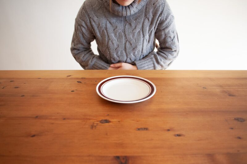 昼ご飯抜きダイエットに取り組むなら知っておきたい3つのデメリット・注意点をイメージできる画像