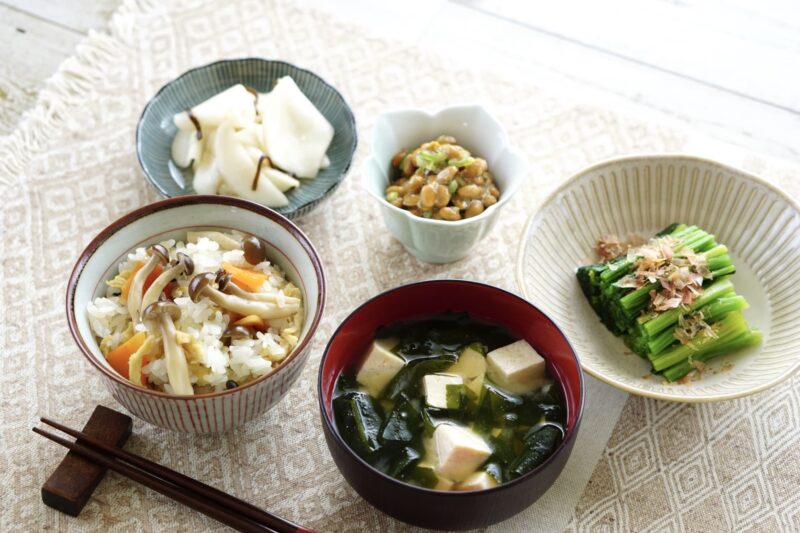 ダイエット中でも太りにくい朝ごはんメニュー3選をイメージできる画像