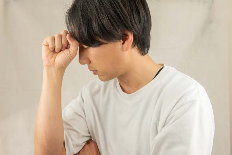 フォームがわからないまま筋トレを続ける3つのデメリットをイメージできる画像